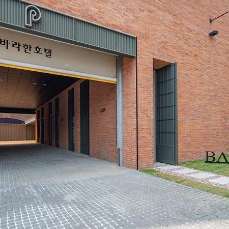 Hotel Barahan Jeonju Buitenkant foto