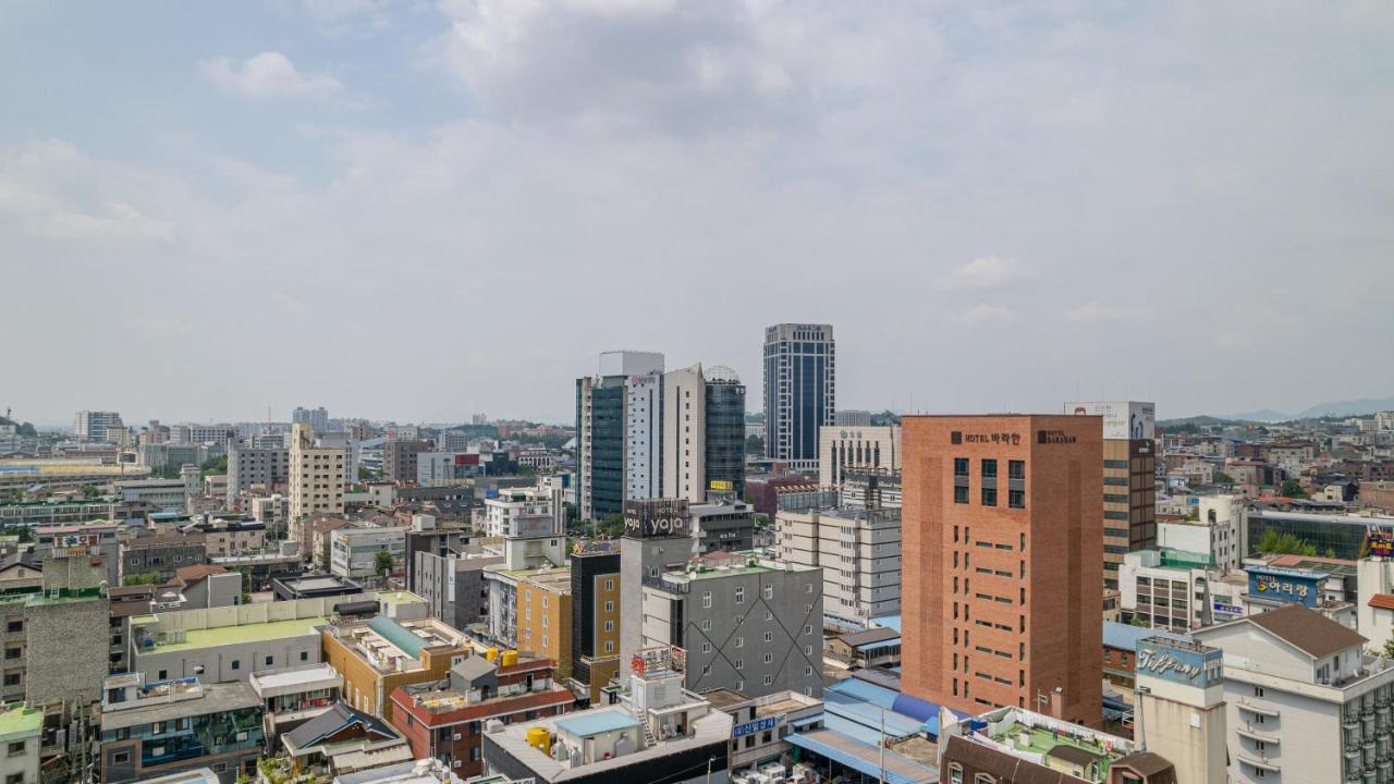 Hotel Barahan Jeonju Buitenkant foto