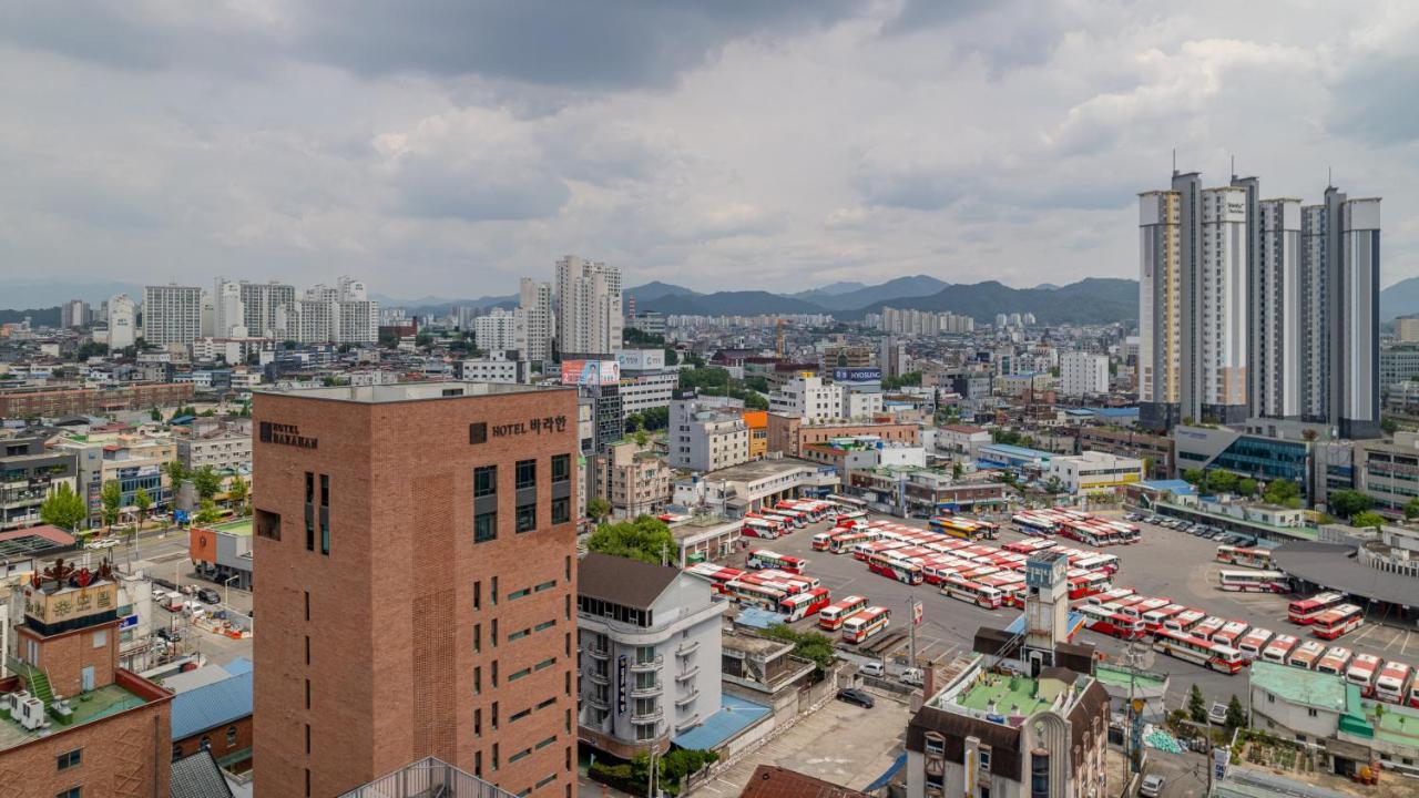 Hotel Barahan Jeonju Buitenkant foto